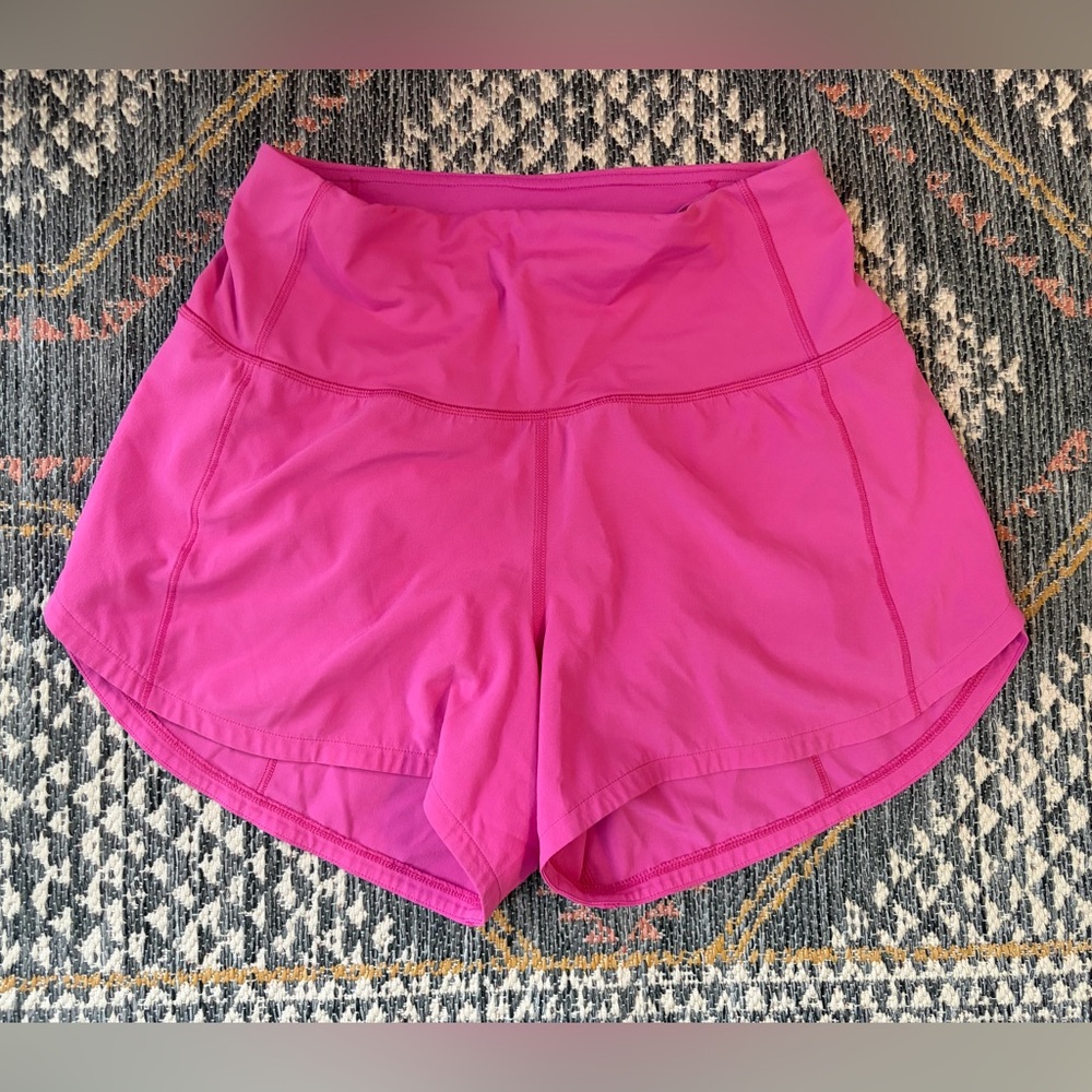 Lululemon Speed Up 2.5 Inch Short Size 2 Sonic Pink - Picture 4 of 6